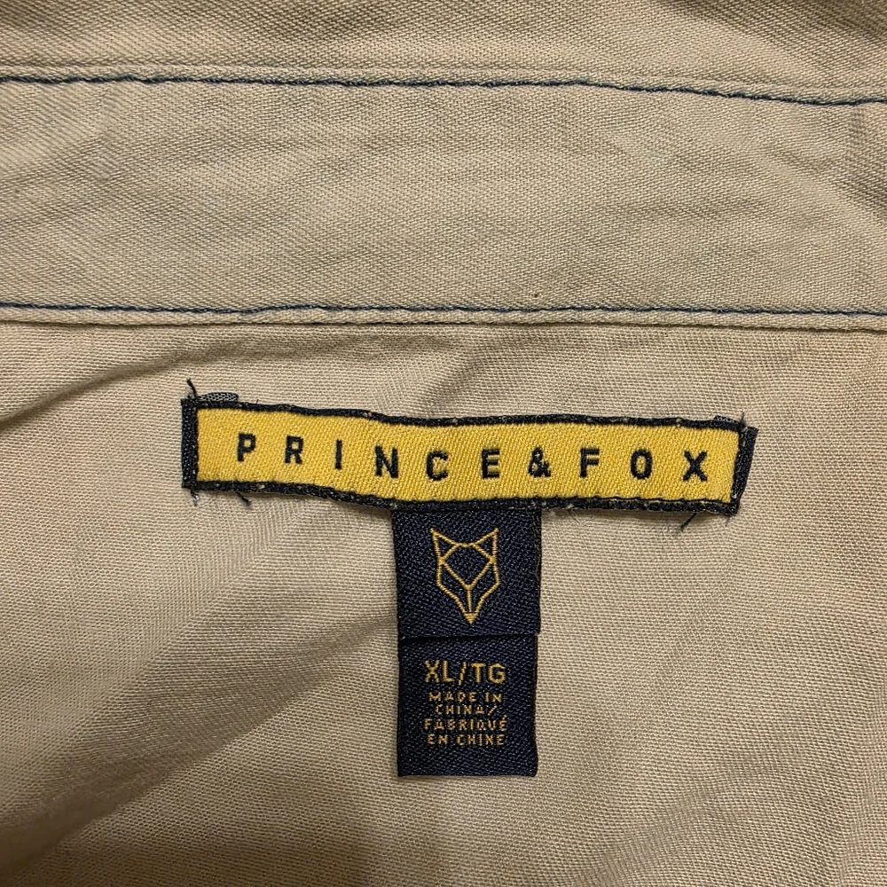 ​🌟 Prince & Fox XL Light Wash Denim Button Down Shirt Chambray Shacket Western - Picture 3 of 6